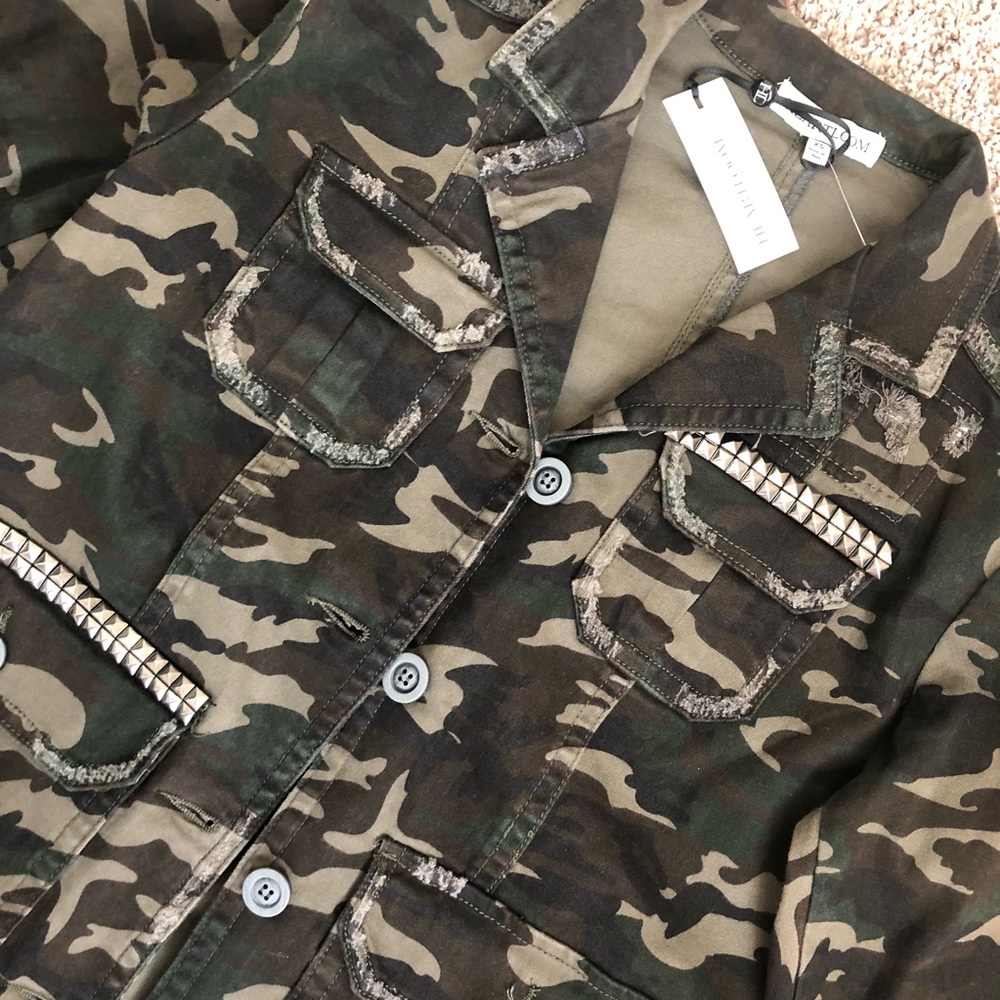 🦍🦍Heartloom Camo Jacket🦍🦍